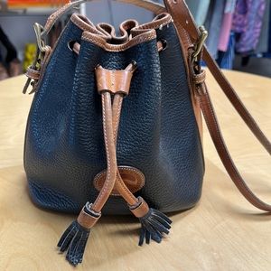 Vintage Dooney and Bourke Leather Bucket Purse